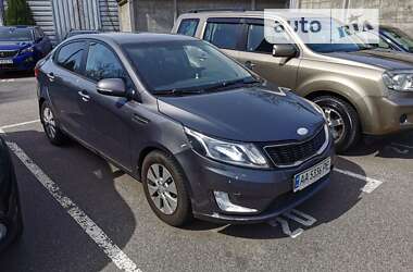 Седан Kia Rio 2013 в Киеве