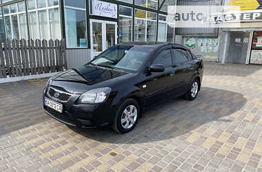 Седан Kia Rio 2010 в Кропивницькому