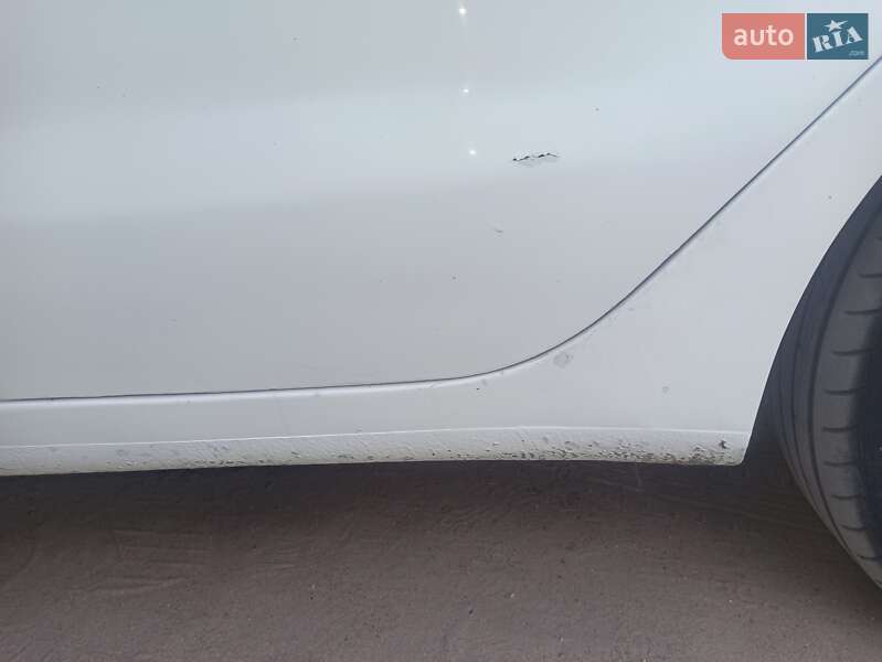 Седан Kia Rio 2013 в Вознесенську