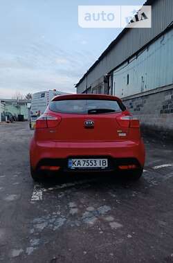 Хэтчбек Kia Rio 2012 в Киеве