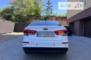 Седан Kia Rio 2015 в Виннице