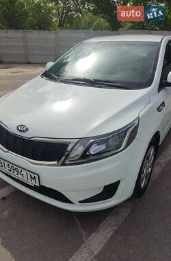 Седан Kia Rio 2013 в Кременчуге