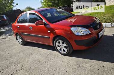 Седан Kia Rio 2008 в Смеле