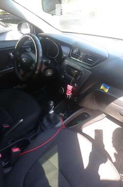 Седан Kia Rio 2012 в Киеве