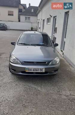 Универсал Kia Rio 2002 в Черновцах