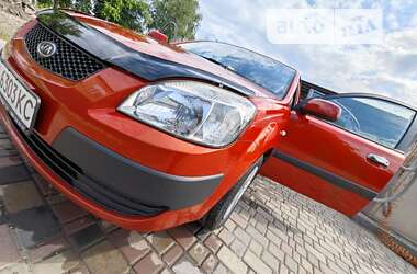 Седан Kia Rio 2008 в Смеле