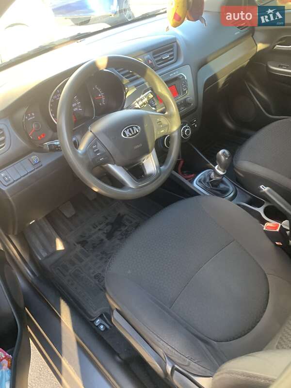 Седан Kia Rio 2013 в Борисполе