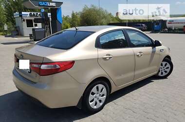 Седан Kia Rio 2012 в Києві