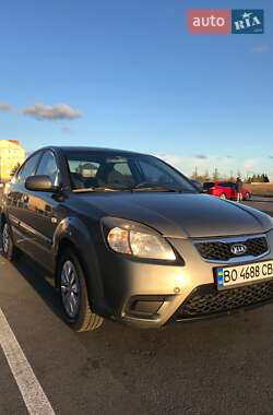 Kia Rio 2011 Kia Rio 2011