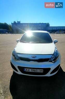 Kia Rio 2013 Kia Rio 2013