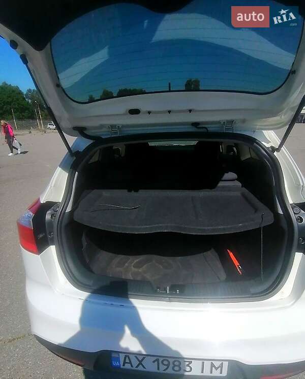 Хэтчбек Kia Rio 2013 в Харькове
