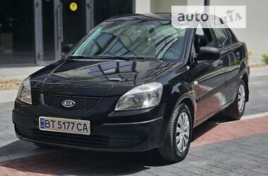 Седан Kia Rio 2007 в Львові