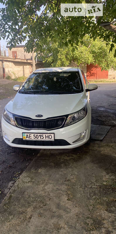 Хетчбек Kia Rio 2012 в Кривому Розі