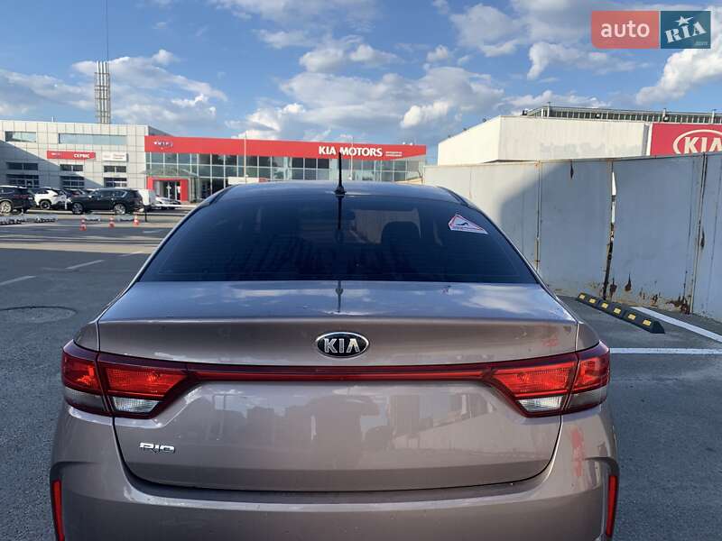 Седан Kia Rio 2021 в Киеве