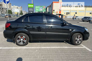 Седан Kia Rio 2008 в Киеве