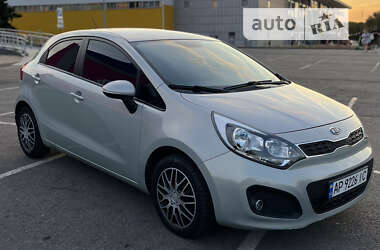 Хэтчбек Kia Rio 2012 в Запорожье