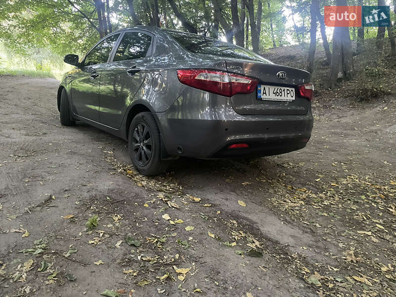 Седан Kia Rio 2013 в Василькові