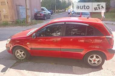 Хетчбек Kia Rio 2006 в Сумах