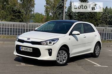 Хэтчбек Kia Rio 2017 в Днепре