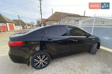 Седан Kia Rio 2012 в Ізмаїлі