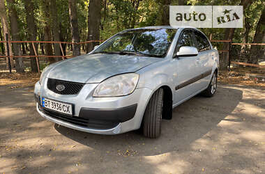 Седан Kia Rio 2006 в Одессе