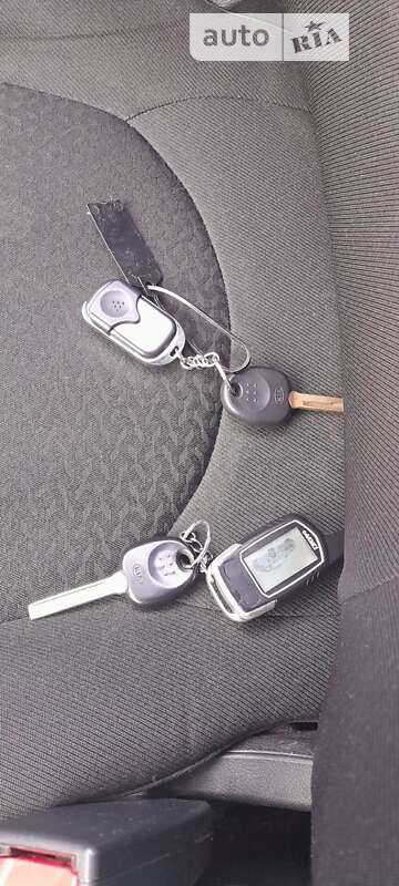 Седан Kia Rio 2011 в Львове