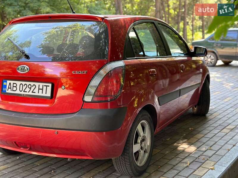 Хэтчбек Kia Rio 2005 в Бершади