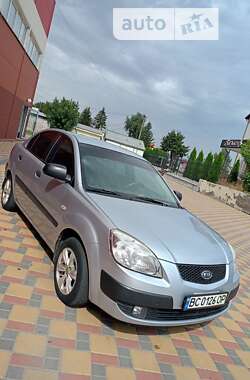 Седан Kia Rio 2007 в Гайсину