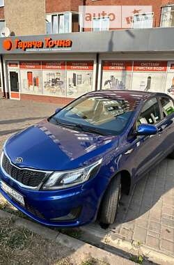 Седан Kia Rio 2013 в Ивано-Франковске