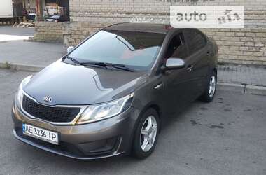 Седан Kia Rio 2013 в Дніпрі