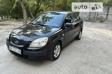 Седан Kia Rio 2008 в Кропивницькому