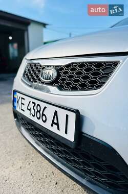 Седан Kia Rio 2010 в 