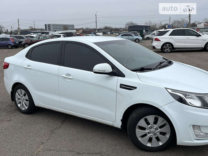 Седан Kia Rio 2012 в Києві