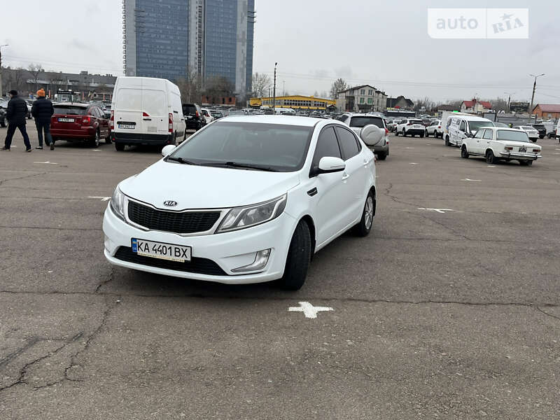 Седан Kia Rio 2012 в Києві