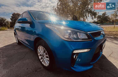 Седан Kia Rio 2018 в Дніпрі