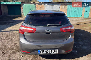 Хэтчбек Kia Rio 2012 в 