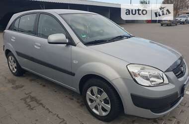 Хэтчбек Kia Rio 2009 в Староконстантинове