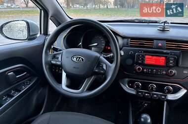 Хетчбек Kia Rio 2011 в Львові