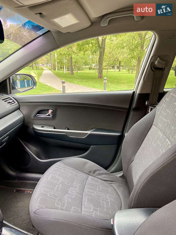 Седан Kia Rio 2013 в Черноморске