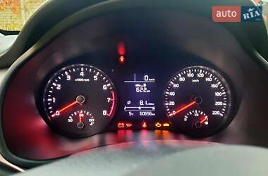 Хетчбек Kia Rio 2017 в Києві