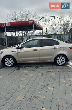 Седан Kia Rio 2012 в Городку