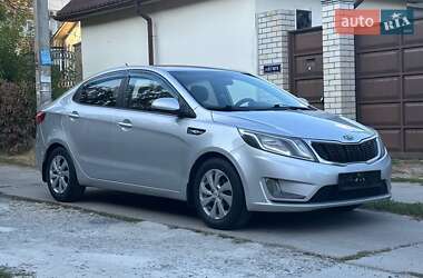 Седан Kia Rio 2012 в Харкові