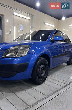 Хетчбек Kia Rio 2007 в Житомирі