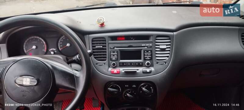 Хэтчбек Kia Rio 2011 в Чернигове