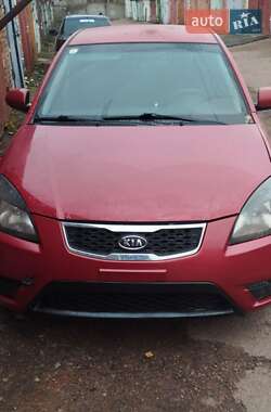 Хэтчбек Kia Rio 2011 в Чернигове