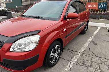 Седан Kia Rio 2007 в Киеве