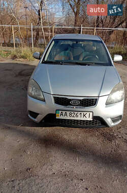 Седан Kia Rio 2011 в Киеве