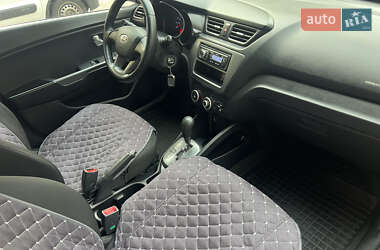 Седан Kia Rio 2012 в Києві