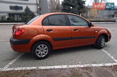 Седан Kia Rio 2007 в Запоріжжі