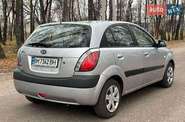 Хетчбек Kia Rio 2006 в Охтирці